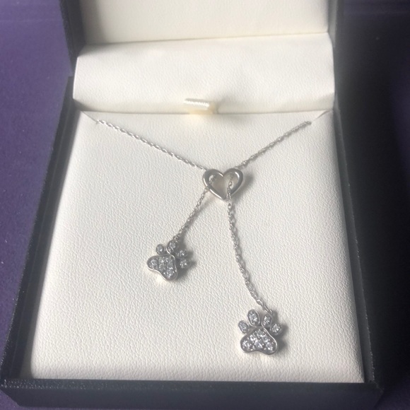 Jewelry - Sterling Silver & Diamond Necklace